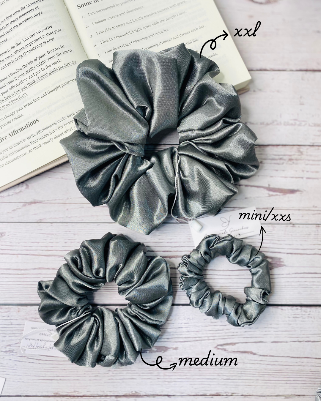 DAISY  SOLID PREMIUM SATIN SCRUNCHIES