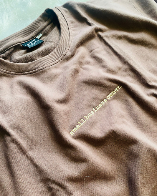 SMALL BUSINESS OWNER  EMBROIDERED OVERSIZED TSHIRT IN MOCHA