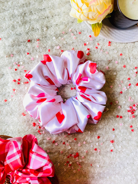 RED HEARTS - PREMIUM SATIN SCRUNCHIE